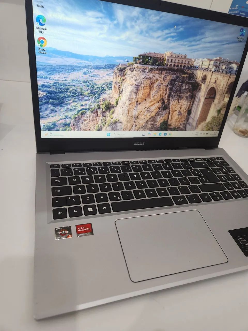 Acer Aspire 3 ryzen 3 7320U DDR5 - Foto 2