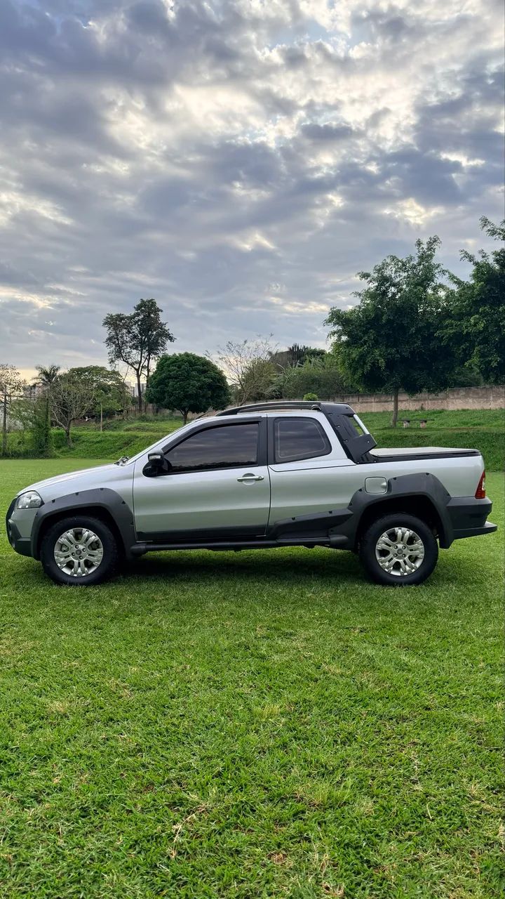 Fiat Strada Adventure1.8/ 1.8 Locker Flex CD 2012 - Foto 5