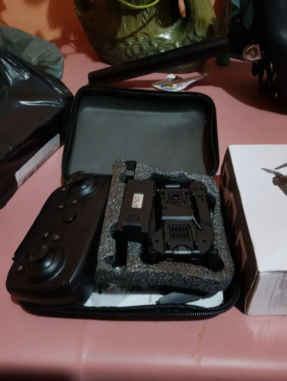 Drone compacto e versátil  - Foto 3