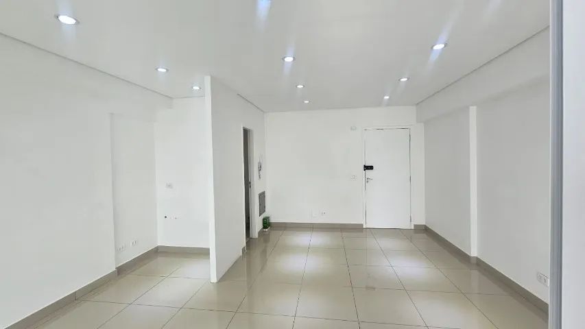 Linda Sala Comercial no Centro 45 m2 em Prédio de Alto Padrão c/ Ar Condicionado e Garagem - Foto 2