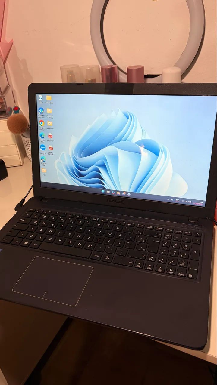 Notbook Asus