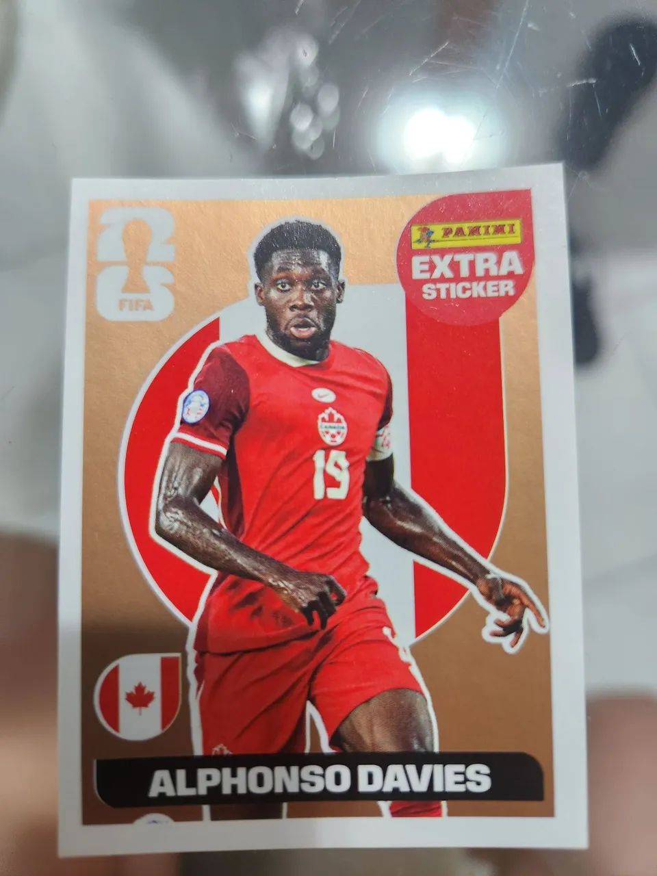 Figurinha extra sticker ouro Alphonso Davies 2026 - Foto 2
