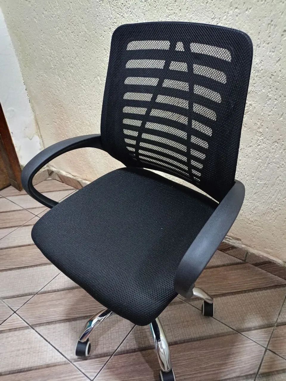 Cadeira de estudos  - Foto 3