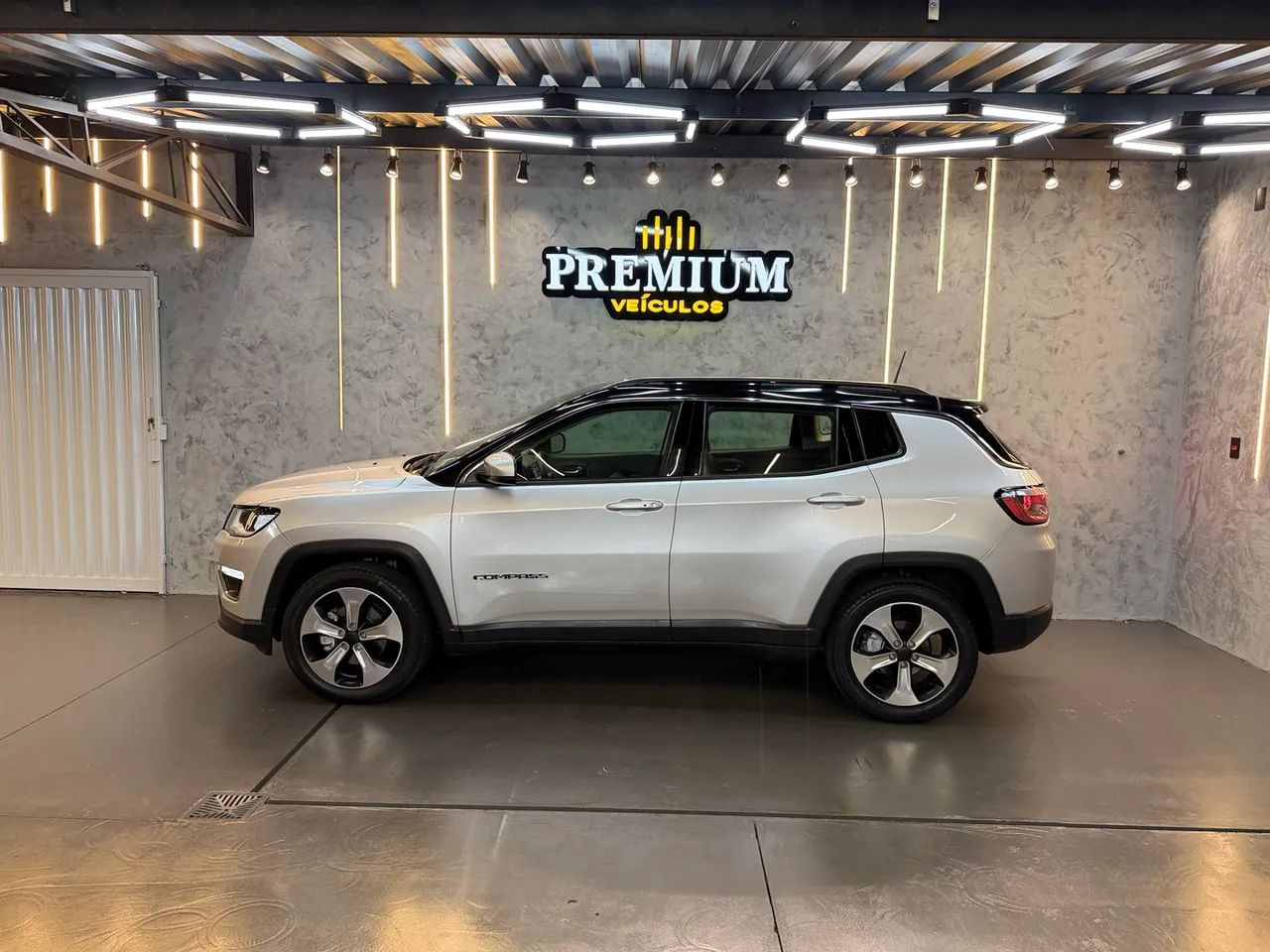 Jeep Compass Longitude 2.0 4X2 Flex 16V Aut. 2018 - Foto 2