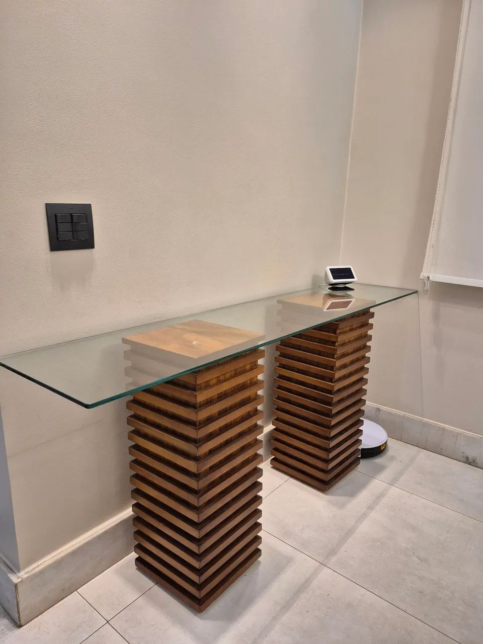 Mesa de Jantar com 6 Cadeiras + Aparador Combinando - Foto 4