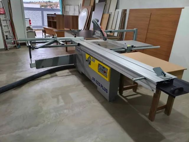 Esquadrejadeira de precisão Inmes FF-325