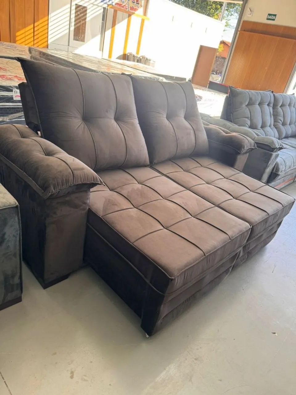 Sofá retrátil e reclinável 2,10m pillow 18 apenas 1699.99 entrego e monto - Foto 3