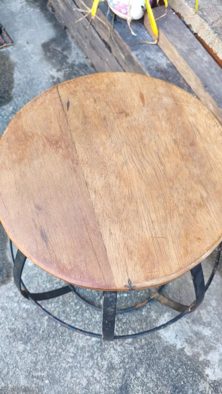 Banqueta pequena de ferro  - Foto 2