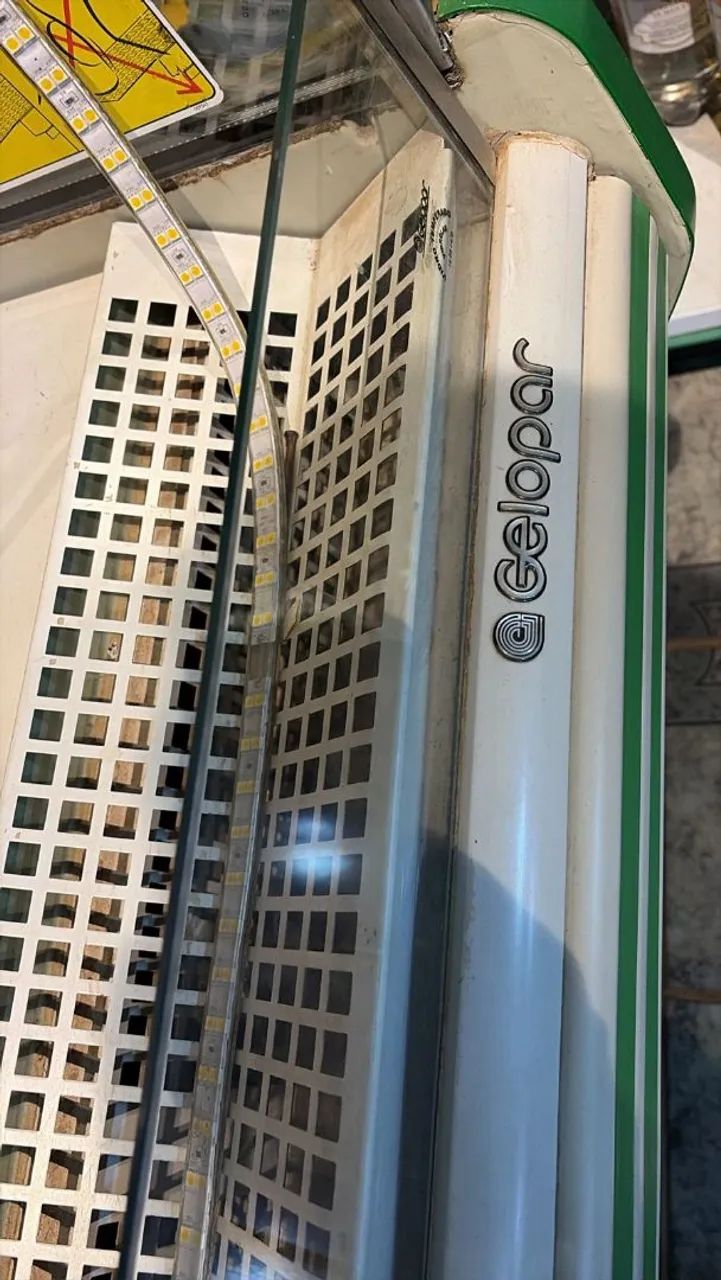 Expositor vertical gelopar aberto a venda  - Foto 3