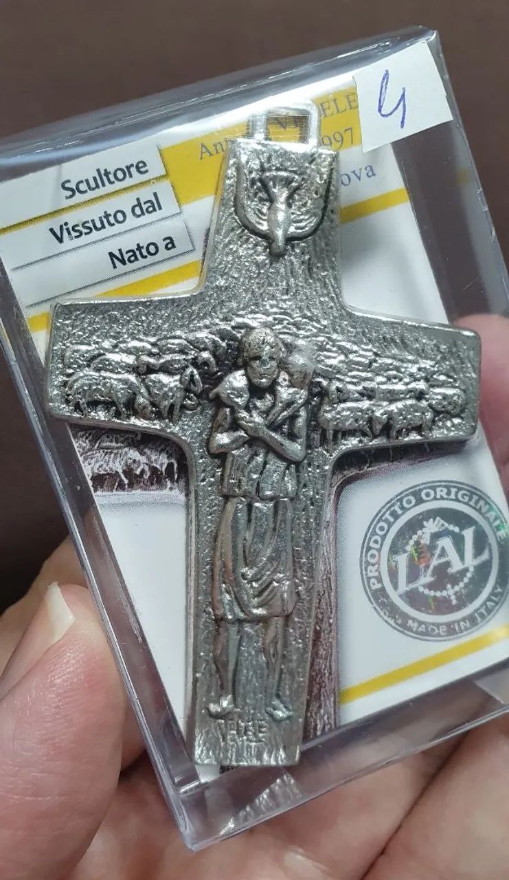 Crucifixo do Papa Francisco loja Vaticano - Foto 2