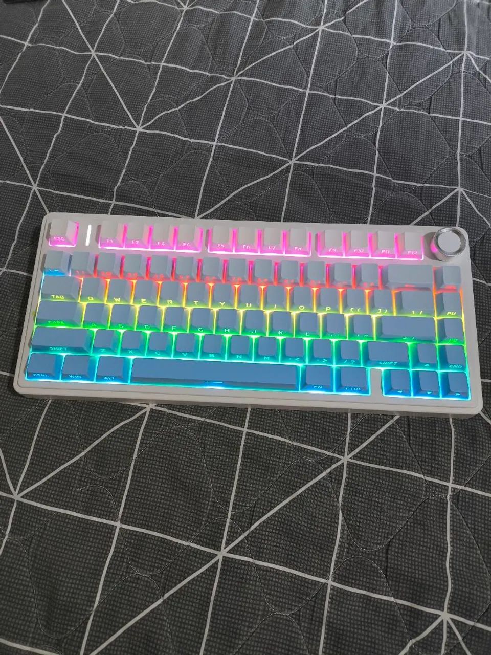 Teclado mecânico AULA F75 - Gradient Blue