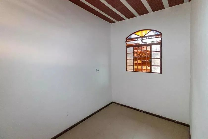 Casa à Venda - Havaí, 3 Quartos, 150 m2 - Foto 5