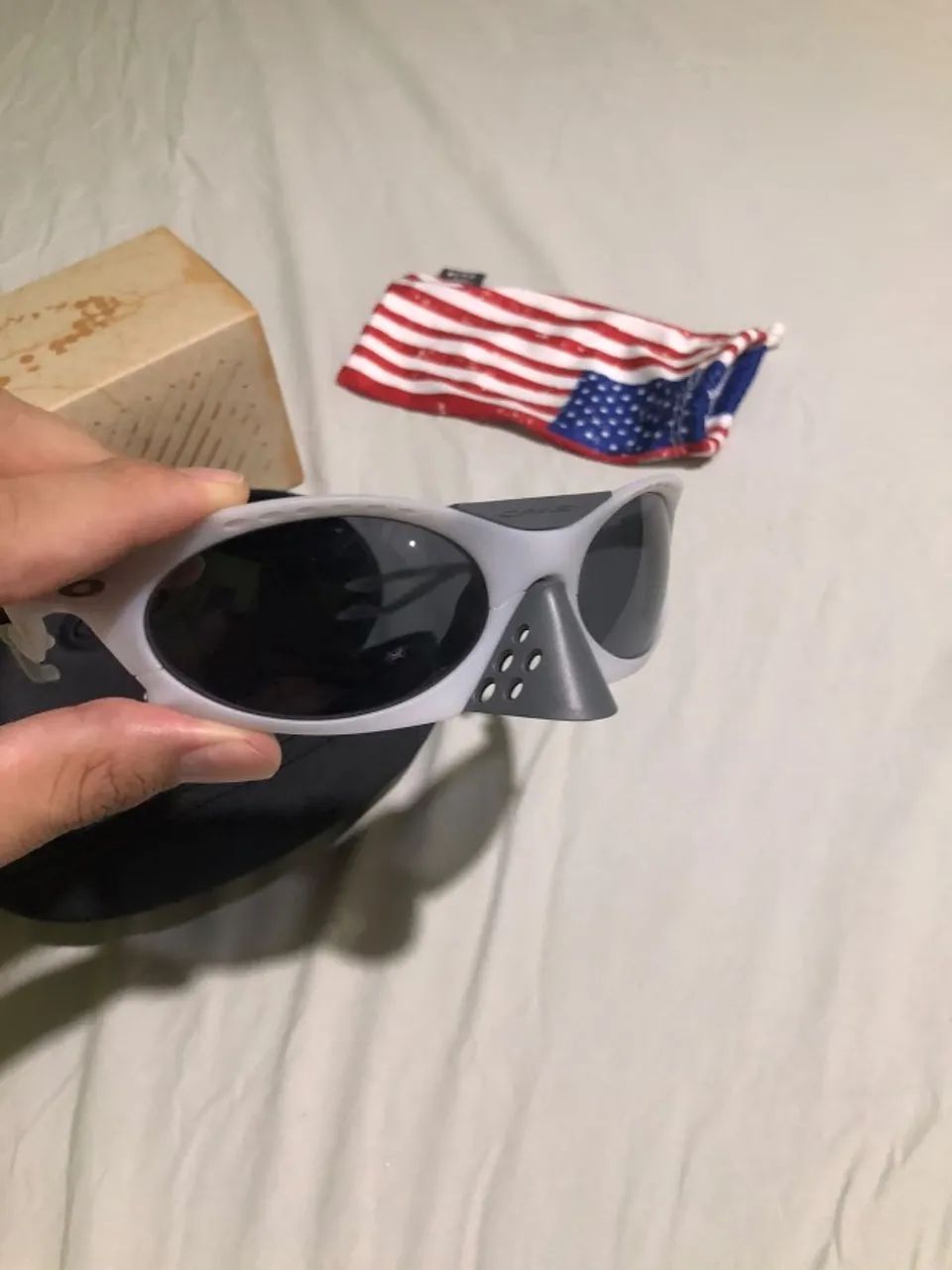 Oakley Plantaris  Seek Collection White  - Foto 4