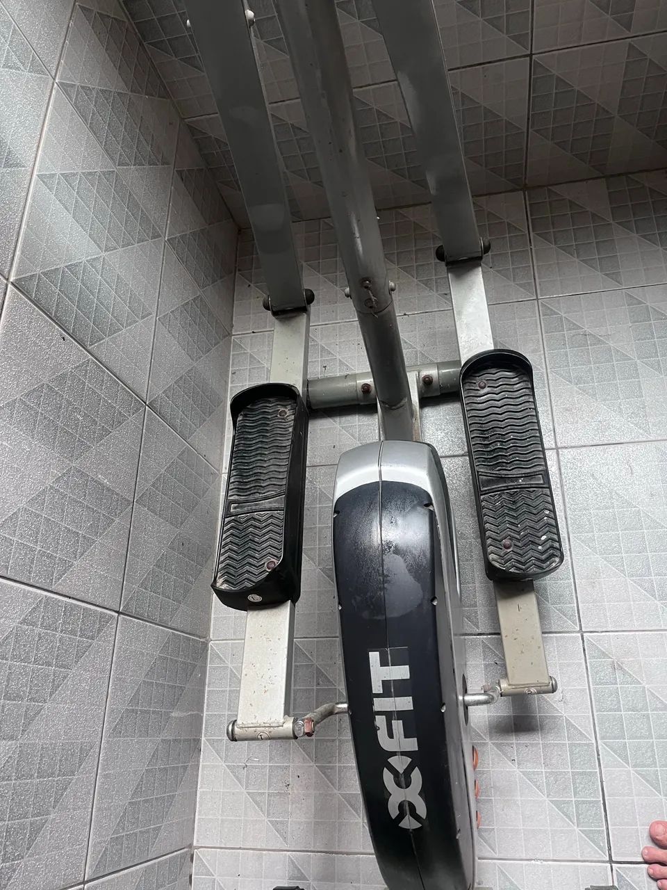 ? Elíptico O?Fit Profissional - Usado - Foto 5
