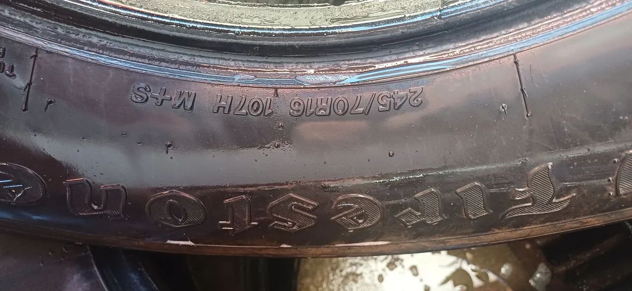 Pneus de caminhonete e bom estado aro 16/245/70 ,firestone 3 pneus 700 reais pra pega es $ - Foto 4