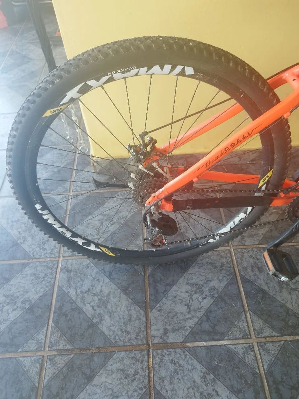 Bicicleta Colli Aro 29 Cor Laranja  - Foto 3