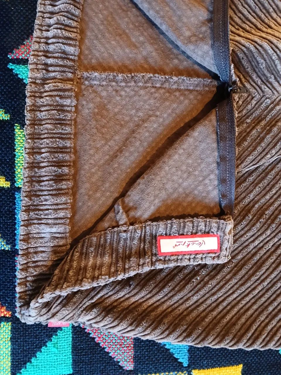 Mini saia inglesa de veludo,fino acabamento,semi nova - Foto 2