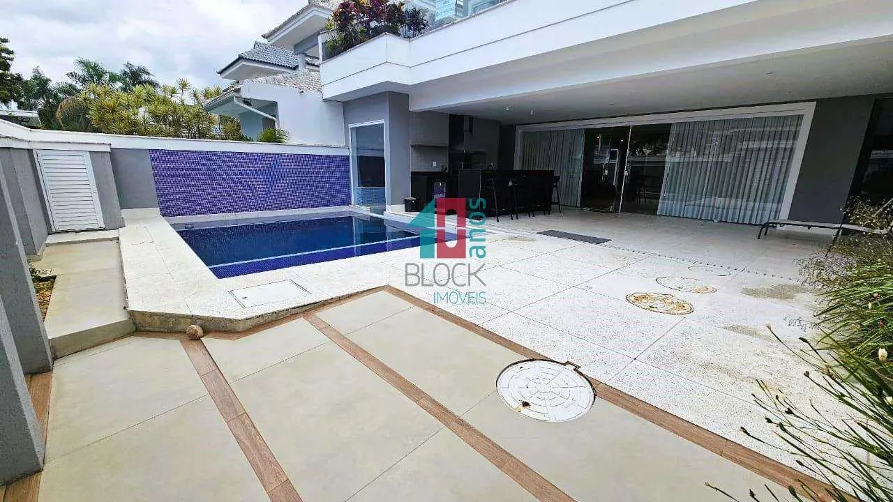 Barra da Tijuca | Apartamento 4 quartos, sendo 4 suites