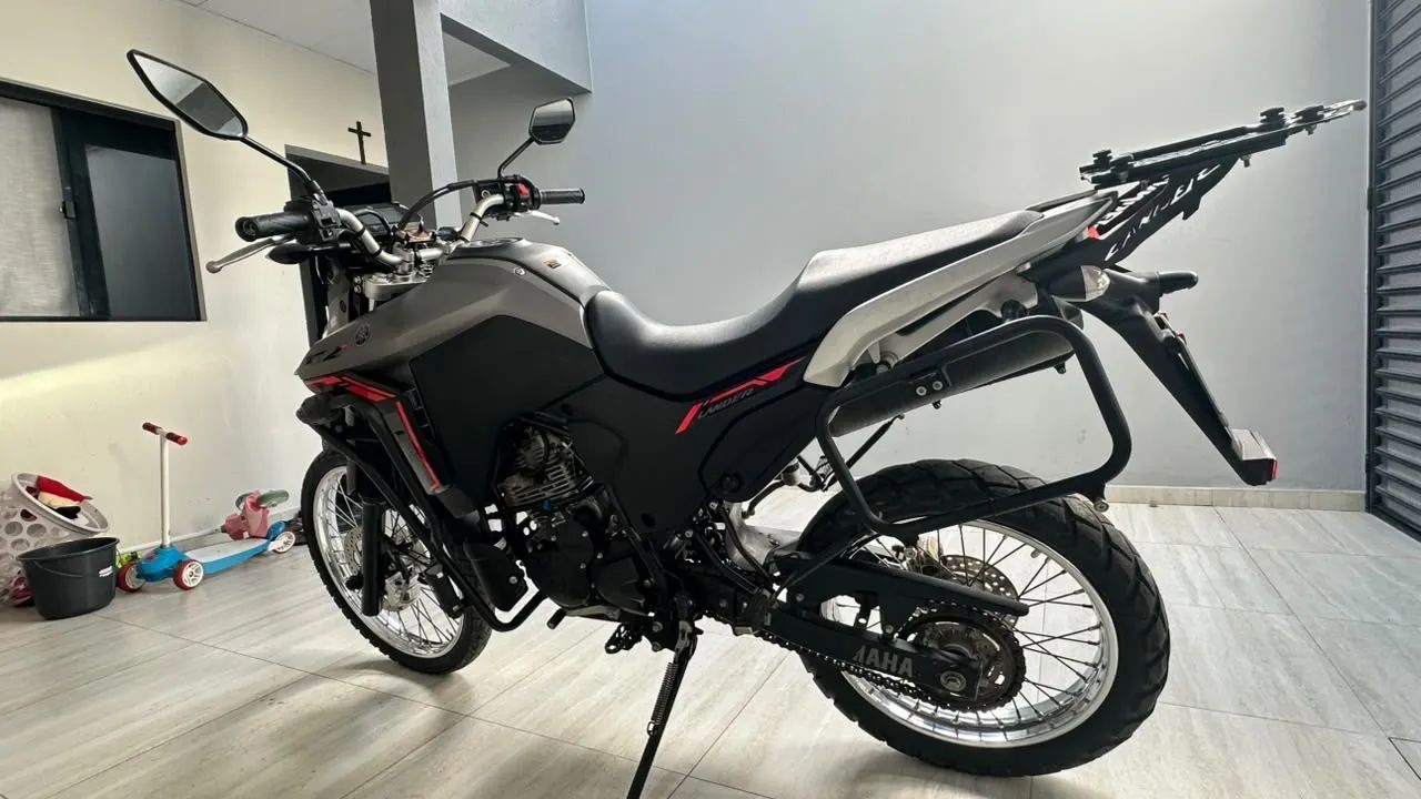 Lander XTZ 250  - Foto 4