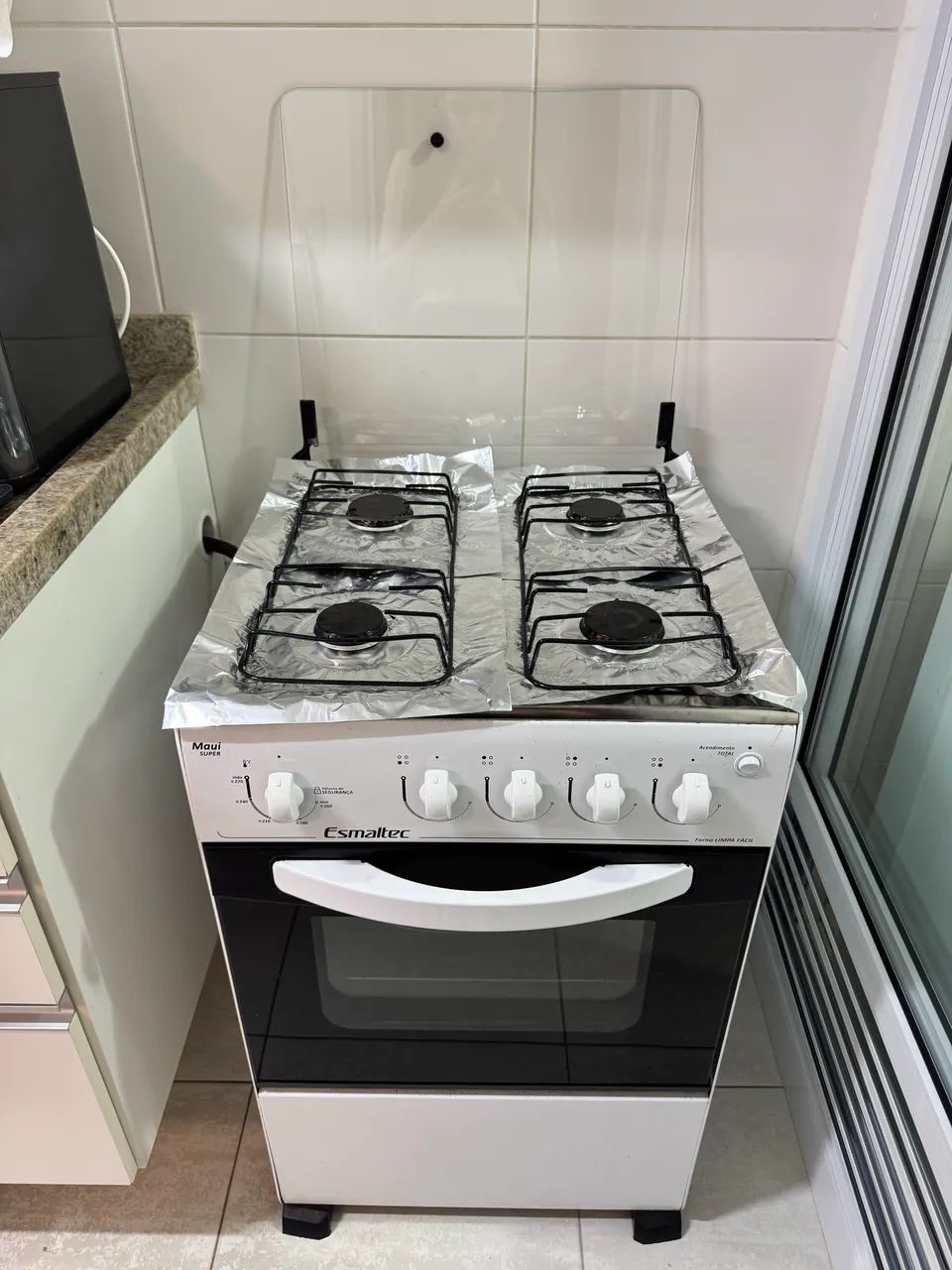 Vende-se fogão Esmaltec Maui Super