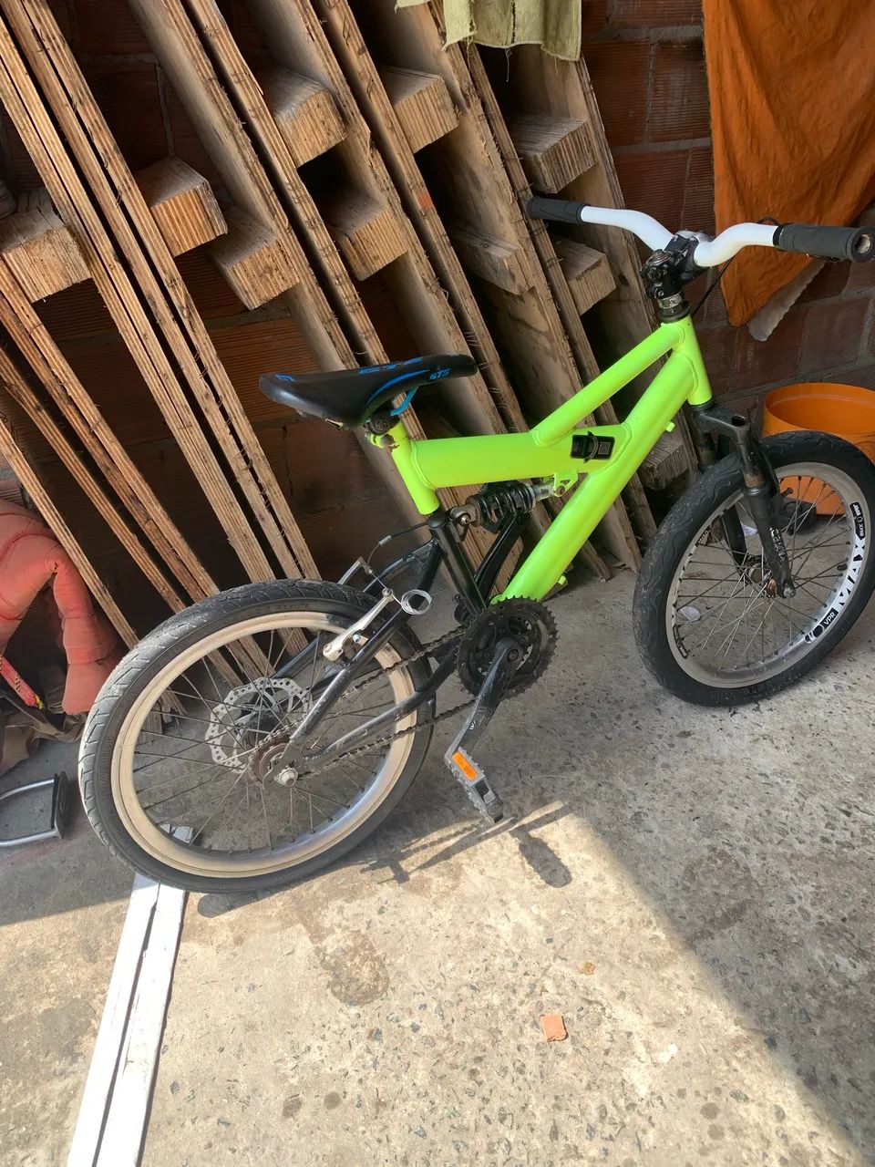 Bicicleta  - Foto 2