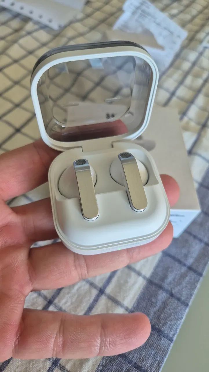 Samsung Galaxy Buds 4 - Branco - Foto 3