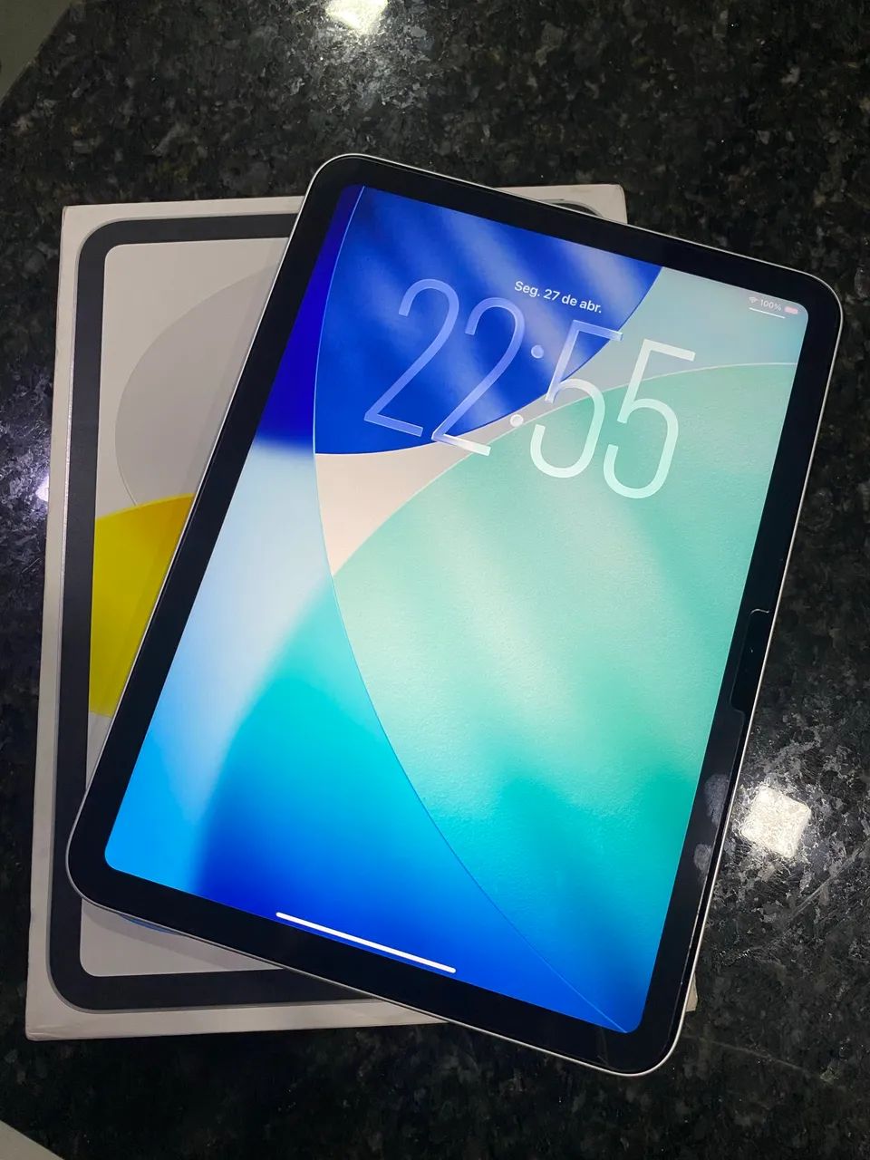 iPad 128GB + Apple Pencil セット（バッテリー100%）ほぼ新品 iPad 11 128GB prata semi novo bateria 100%, com caneta e