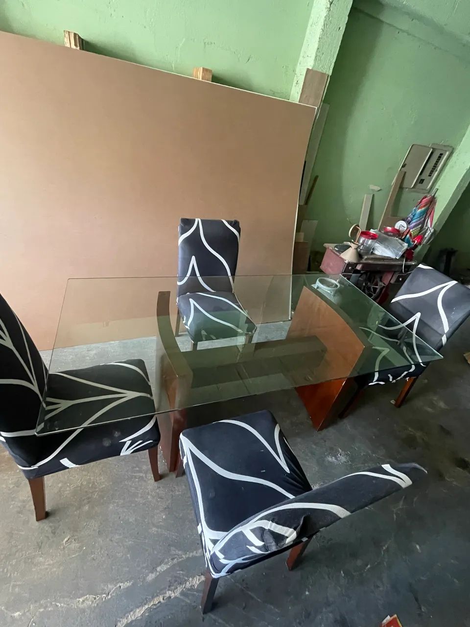 Mesa de vidro com cadeiras  - Foto 2