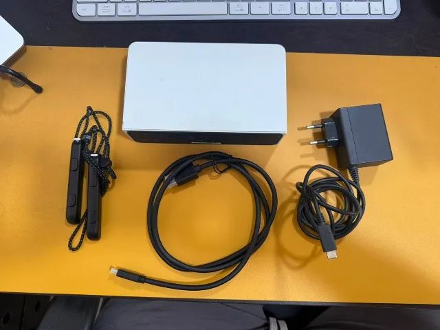 Nitendo Switch OLED + cartão 256GB e bolsa - Foto 3
