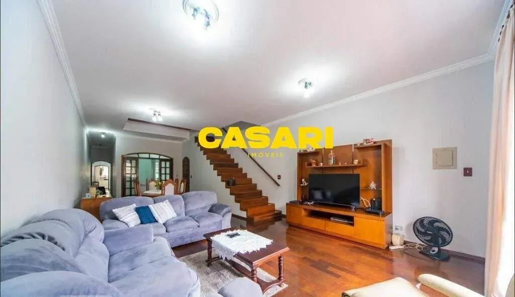 Sobrado à Venda com 4 Dormitórios e 200 m² na Vila Valparaíso Santo andre/SP - Foto 3
