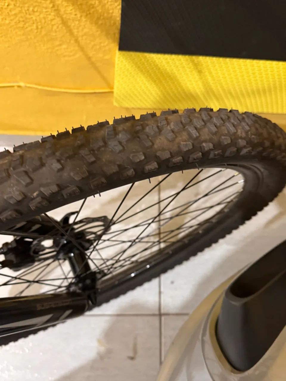Bicicleta aro 29(praticamente sem uso ) - Foto 2