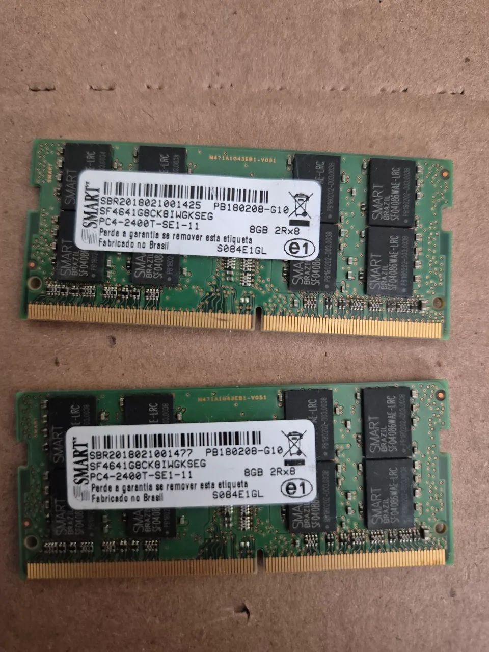 2 memórias Ddr 4 - 8 gigas 