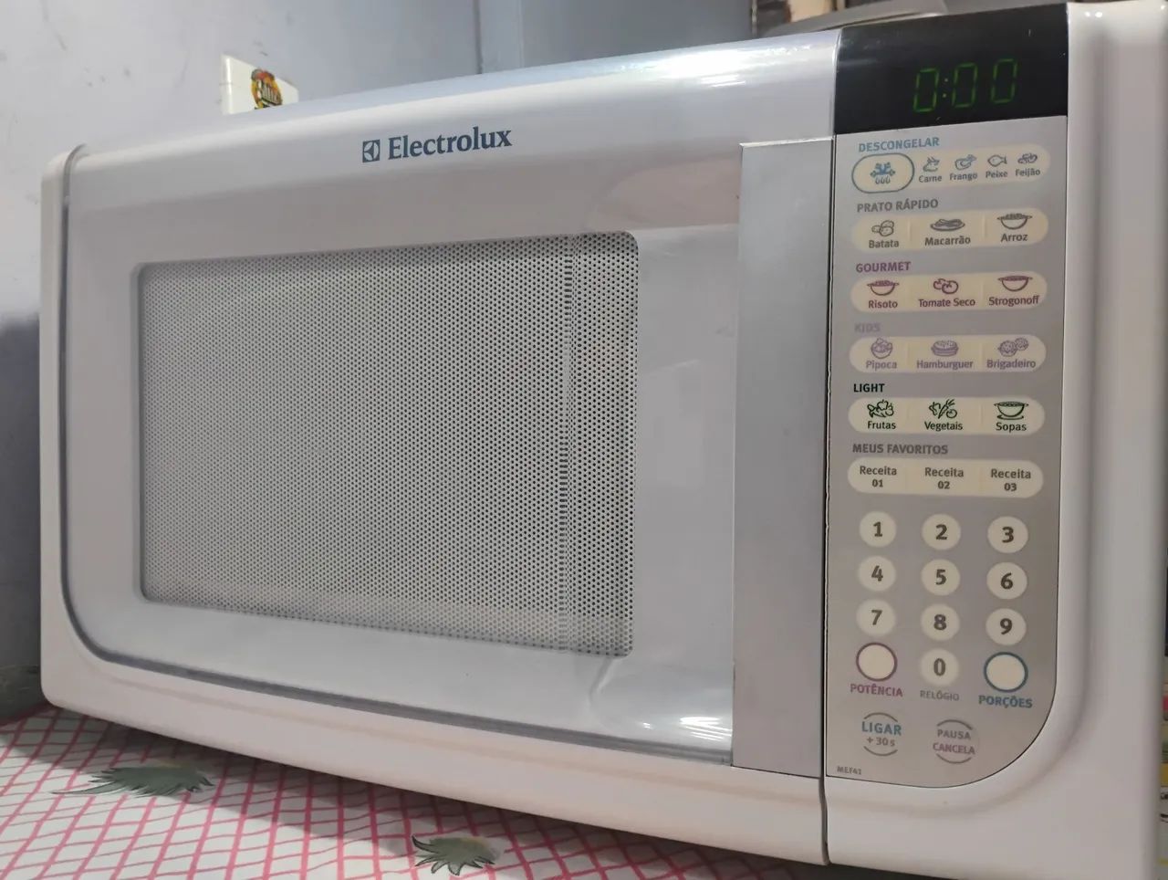 Microondas Electrolux 31 litros  - Foto 4