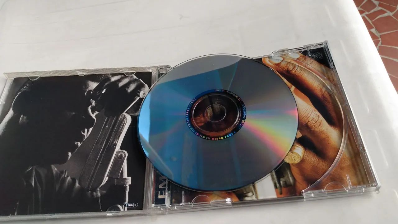 CD original Emílio Santiago ótimo estado.  - Foto 5