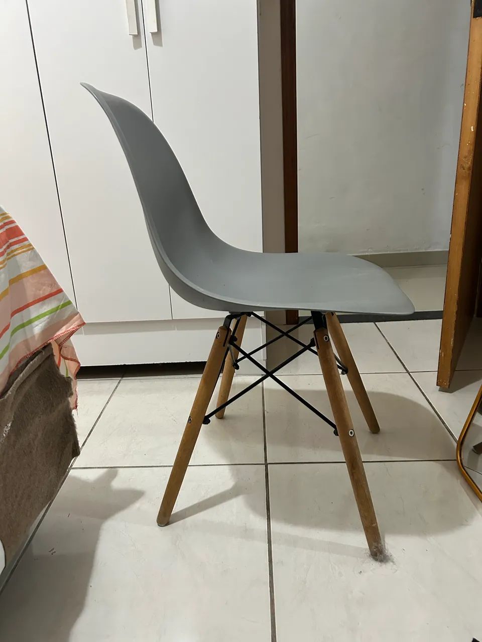 cadeira charles eames eiffel cinza - Foto 2