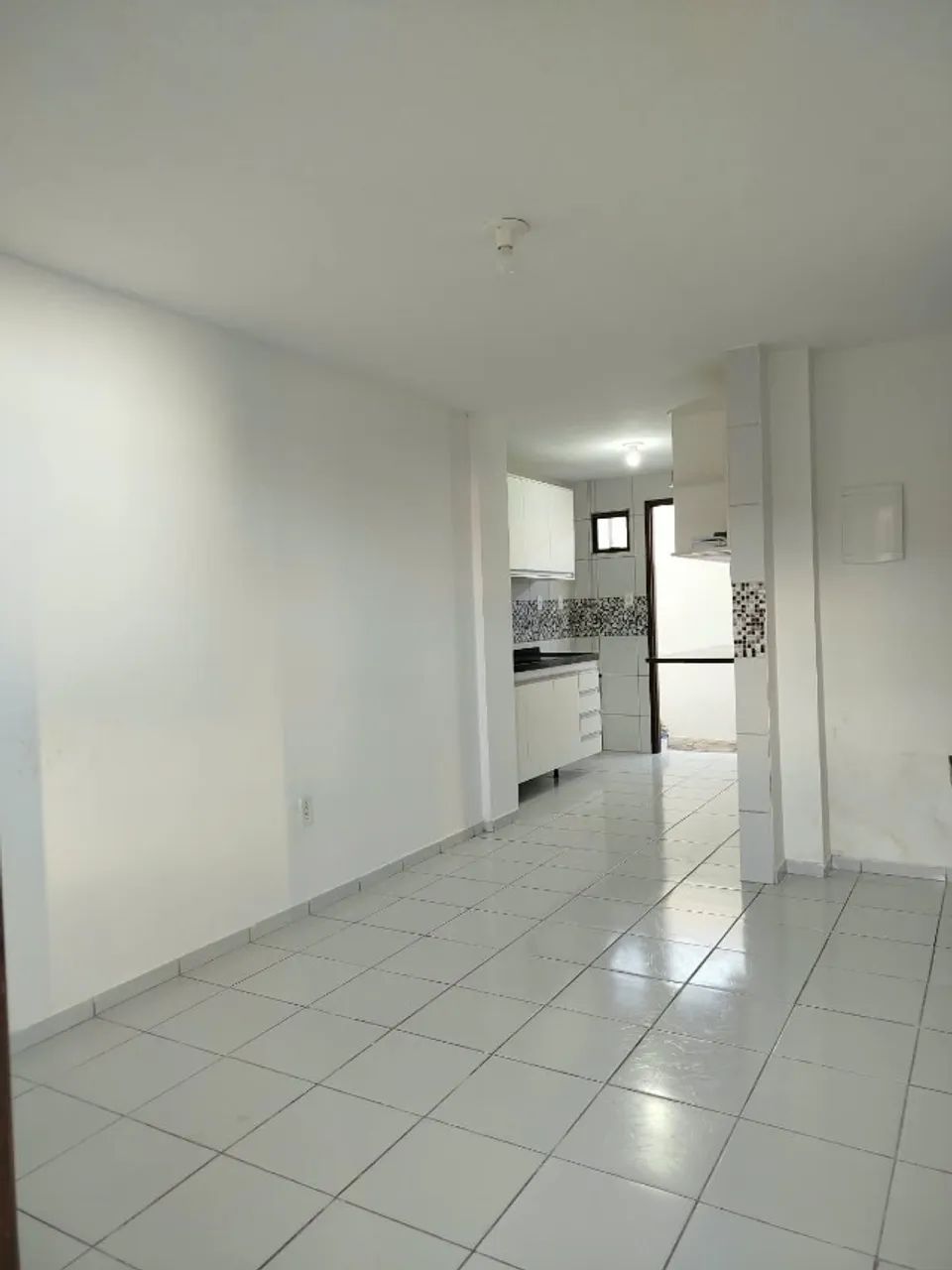 Apartamento térreo em Mangabeira, 2 quartos, 1 suíte e garagem