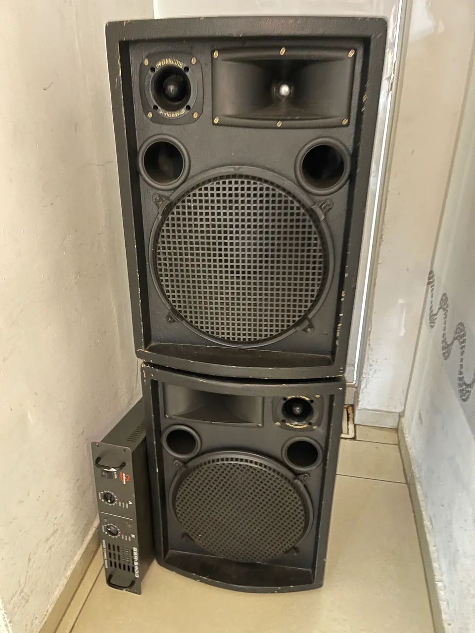 Kit 2 caixas de som 15 polegadas oversound + potência 2400 profissional para dj e eventos  - Foto 4