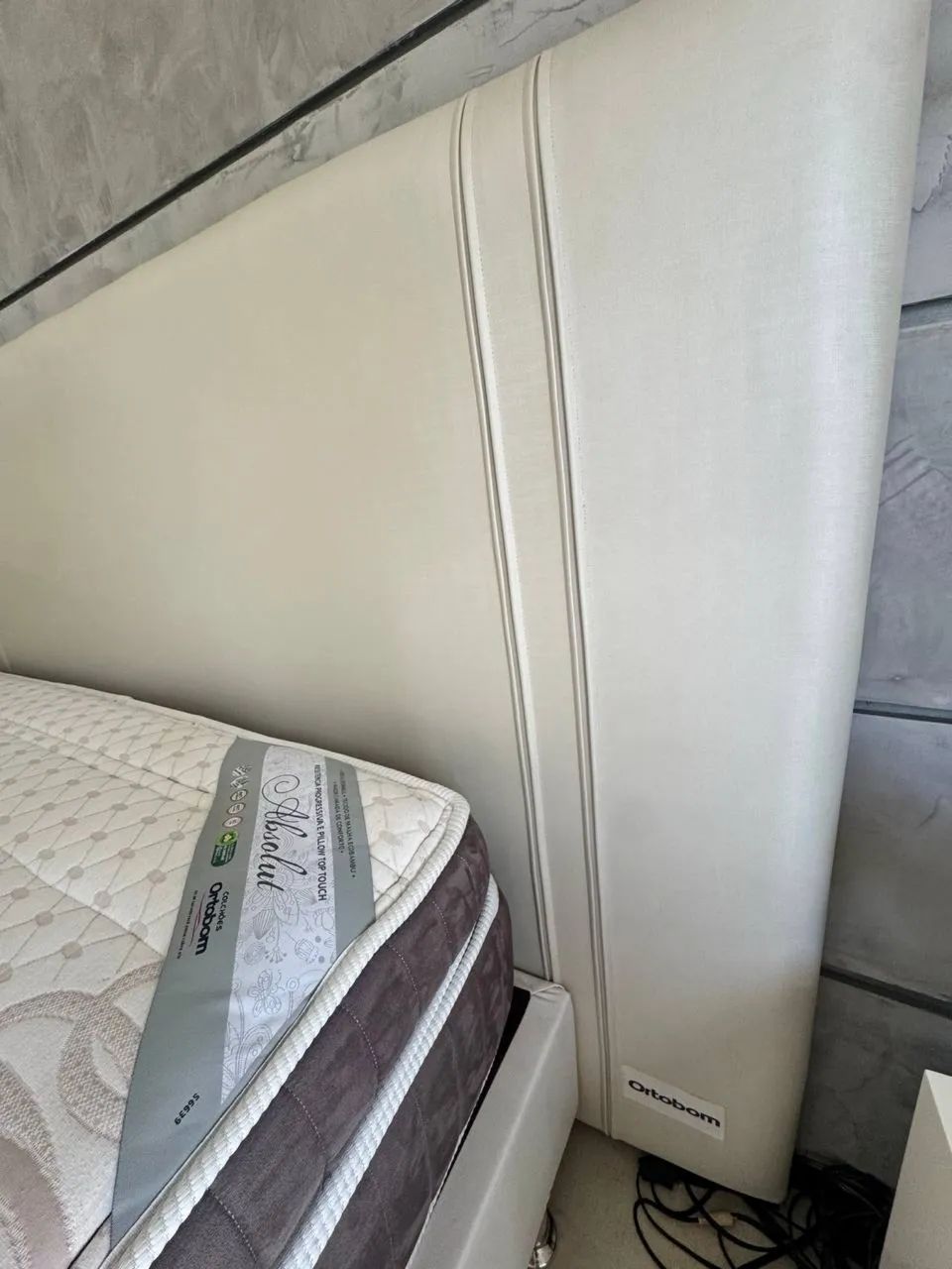 Cama box tamanho queen + cabeceira + colchao - Foto 4