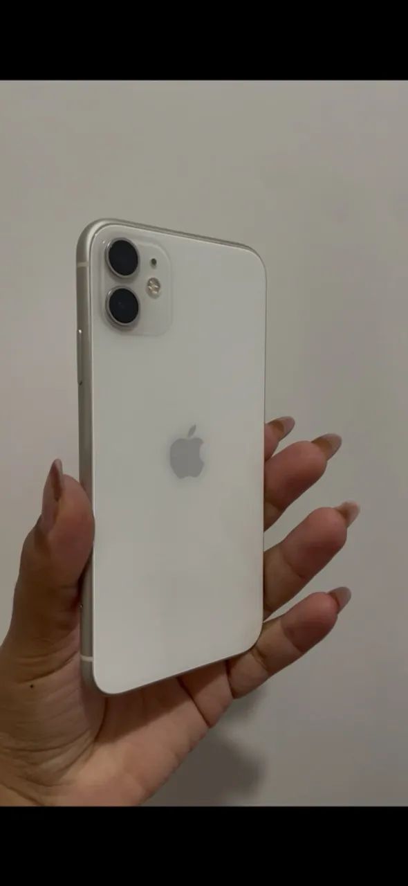 Vendo IPhone 11 (aceito cartão) - Foto 2