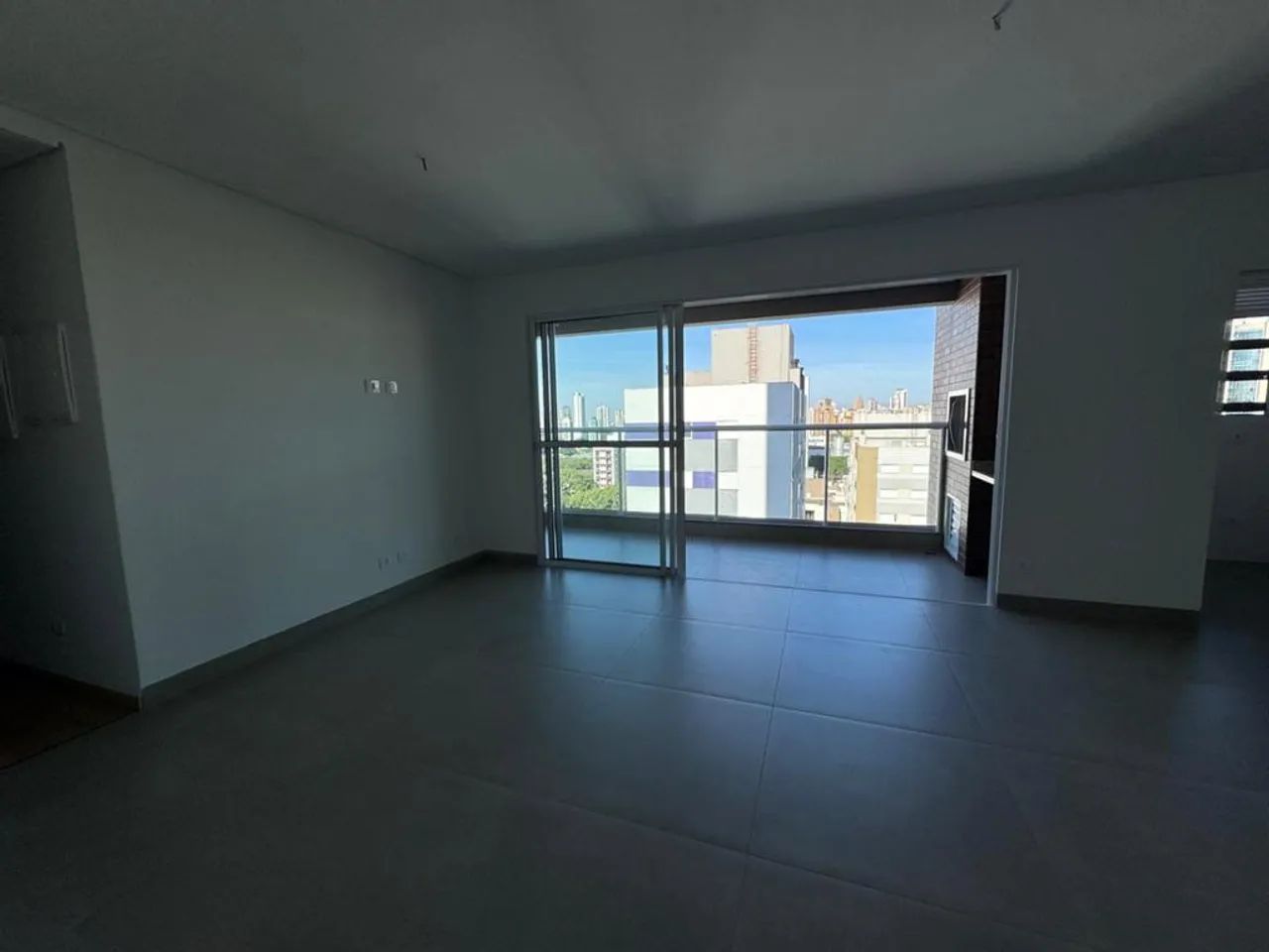 Apartamento com 100.91 m² e 3 Quartos à Venda na Zona 07 - Maringá - Foto 3