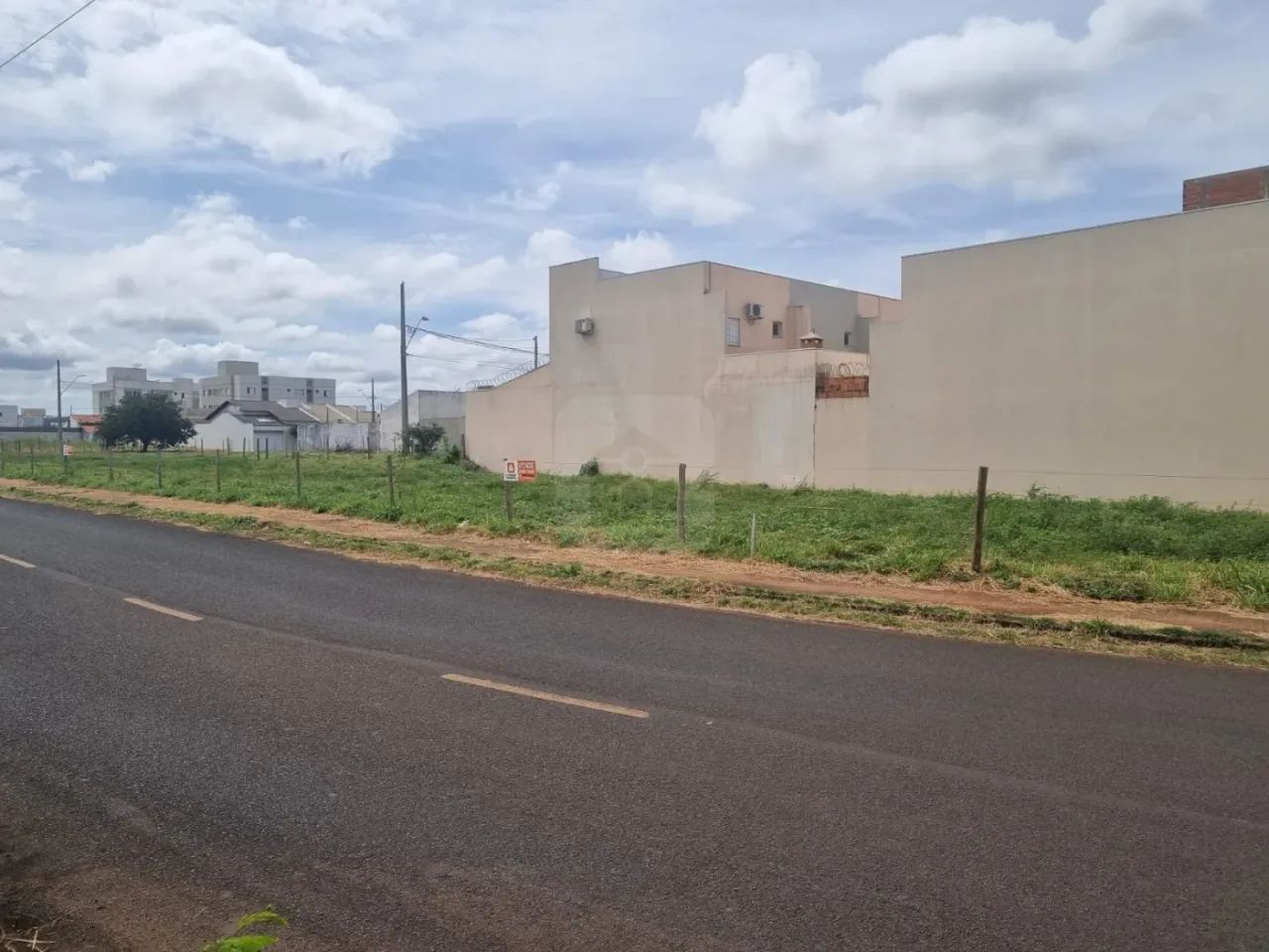 Terreno Área em Uberlândia - Foto 2