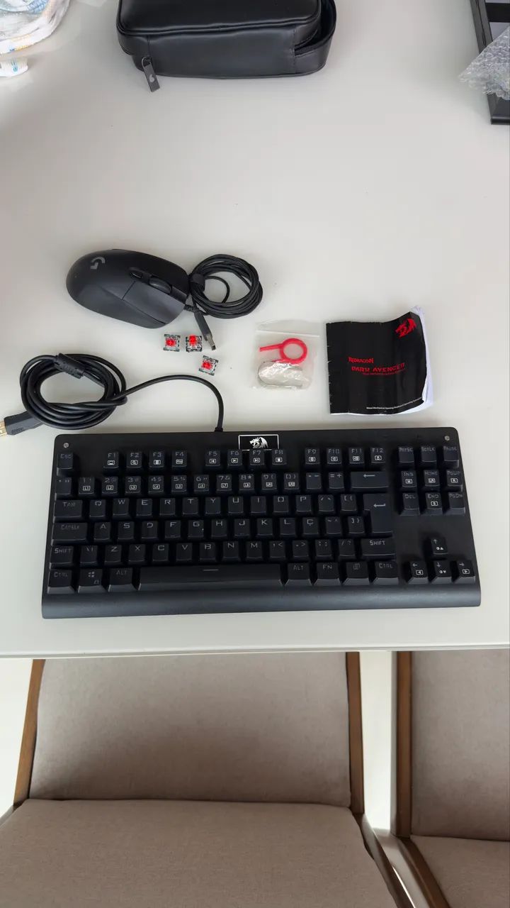 Mouse e teclado gamer g403 hero Logitech Redragon