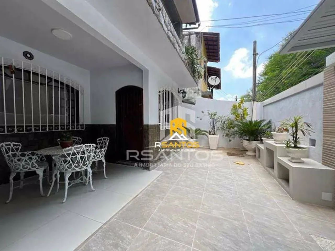 Condomínio Gramada casa com 4 quartos piscina e churrasqueira - CA0608.