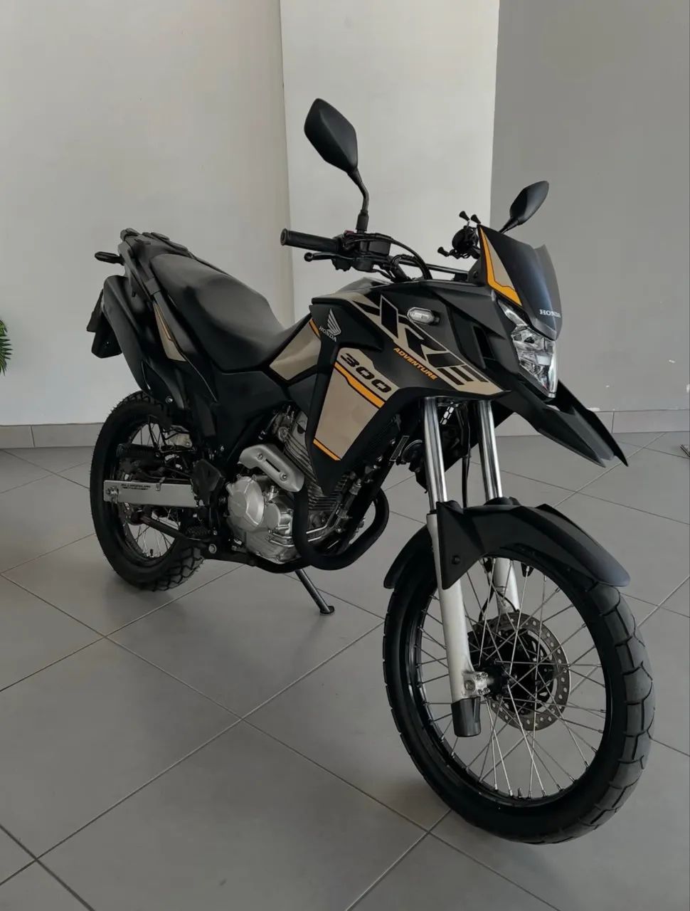 MOTO XRE