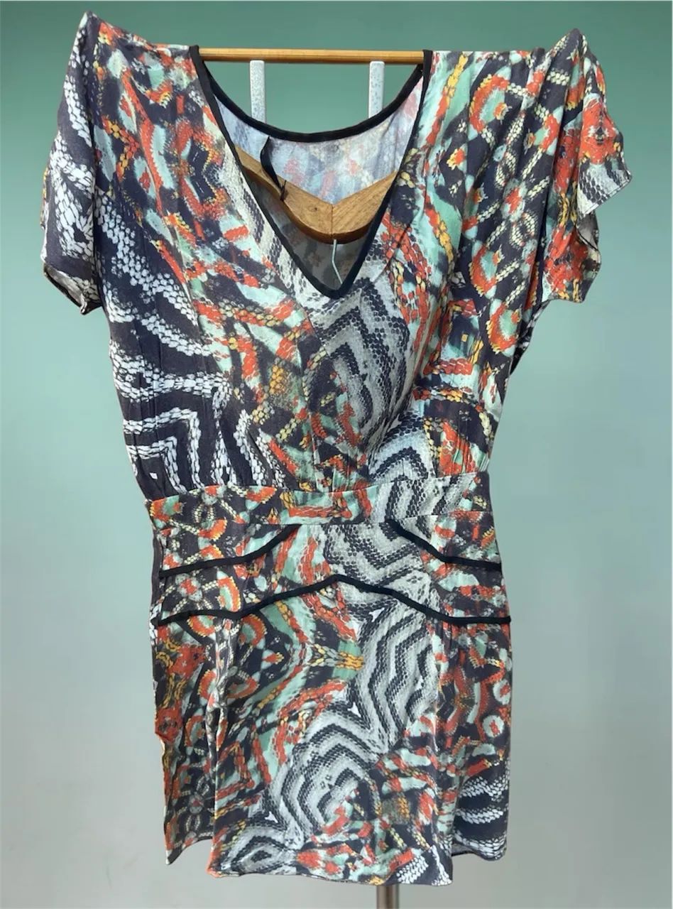 Vestido marca MOB