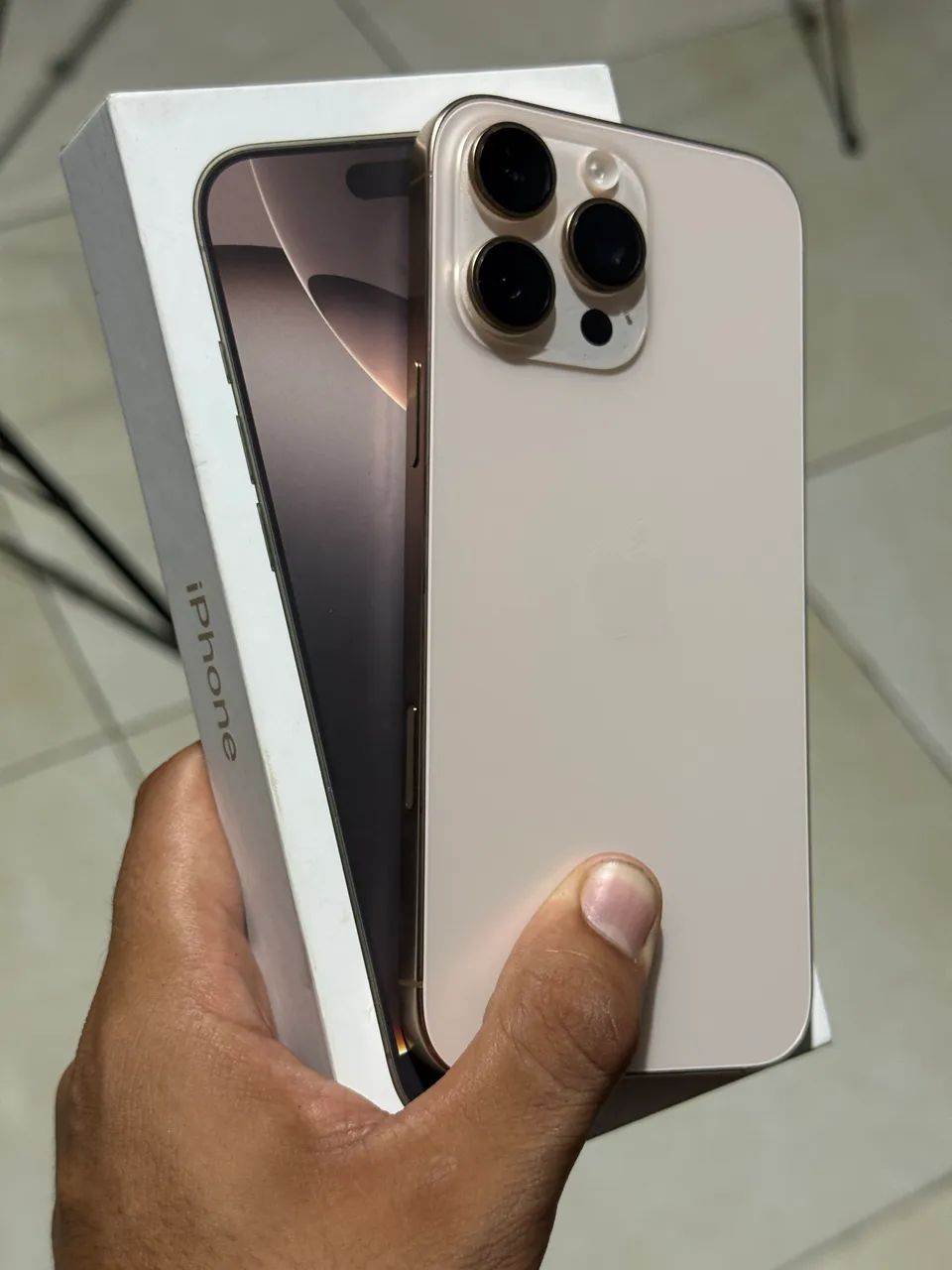 iPhone 16 Pro Max 256GB Desert Titanium Impecável Completo