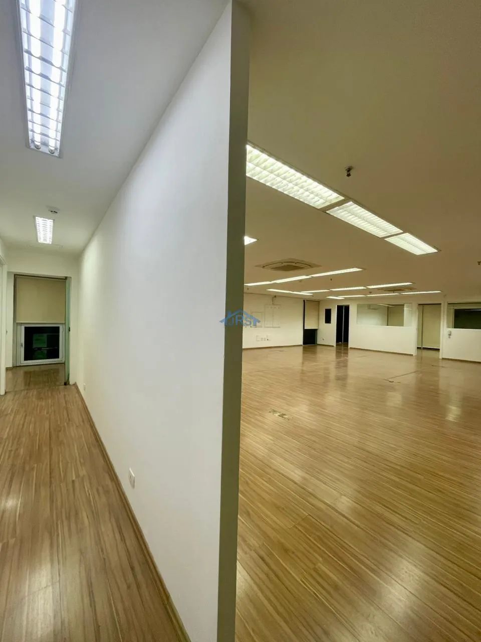 Sala à venda e para alugar em Barueri, Alphaville Industrial, com 210 m², Edifício Alfacon - Foto 3