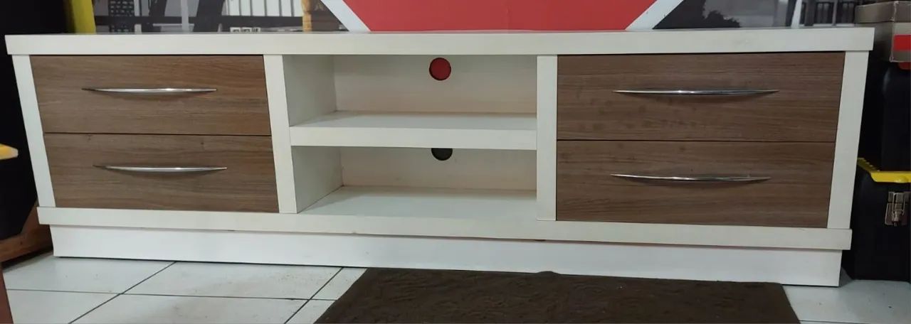 APARADOR COM 4 GAVETAS EM MDF COM RODINHAS - Foto 3