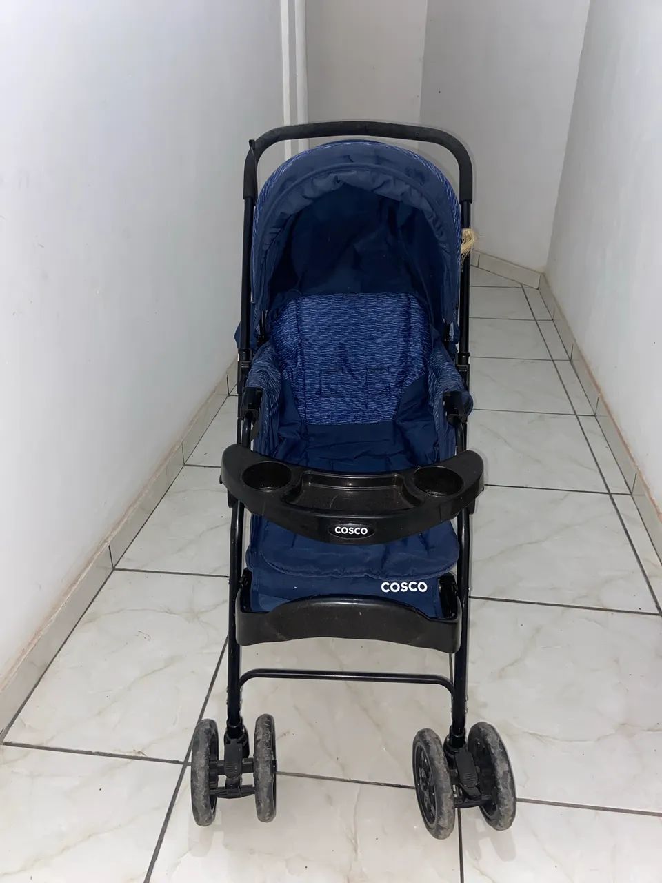 Carrinho de bebê (Cosco) 