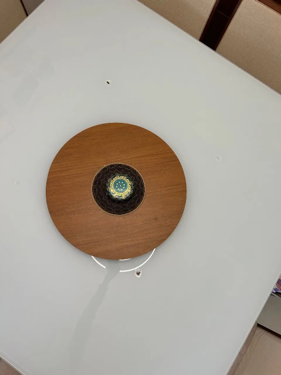Mesa de Jantar Madeira com 8 cadeiras - Foto 4